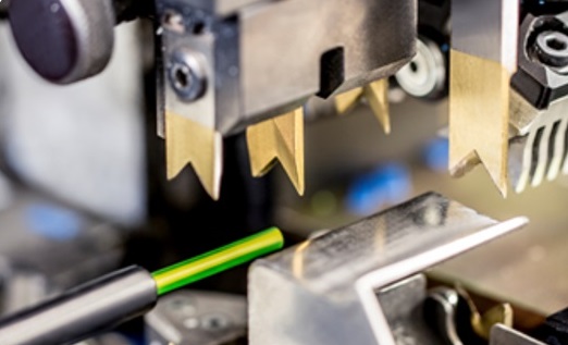 Technológie a postupy pri výrobe káblových zväzkov